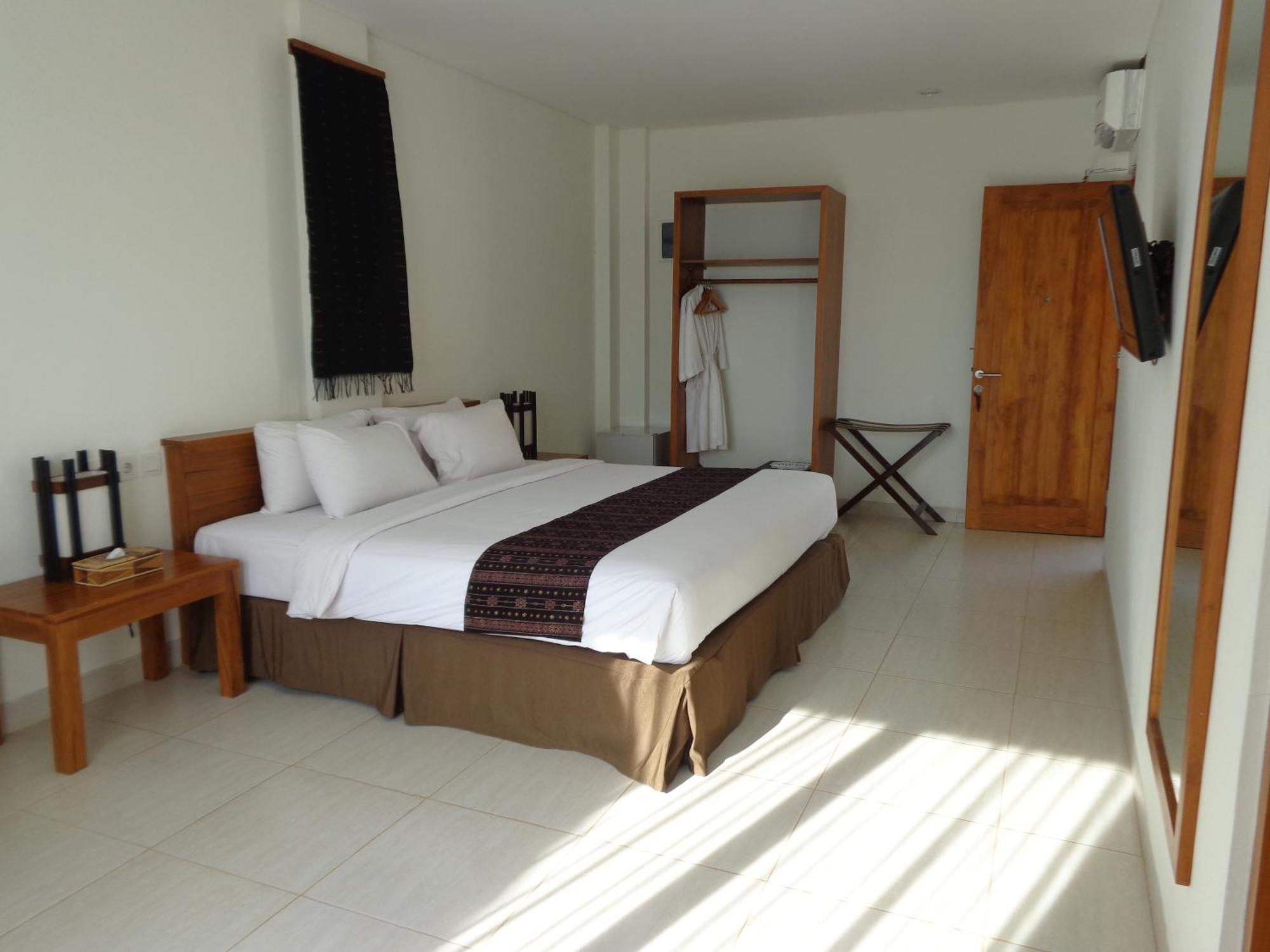 Luwansa Beach Hotel لابوان باجو المظهر الخارجي الصورة